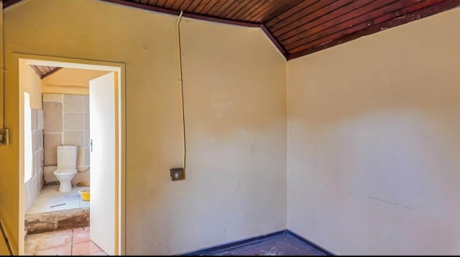 5 Bedroom Property for Sale in Ficksburg Free State